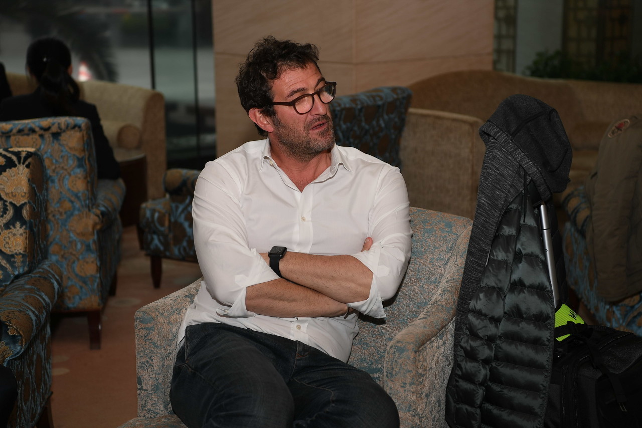 kaiyun-费拉拉：弗拉泰西倒地没吹点球真的很怪，这赛季吹了很多这种点球